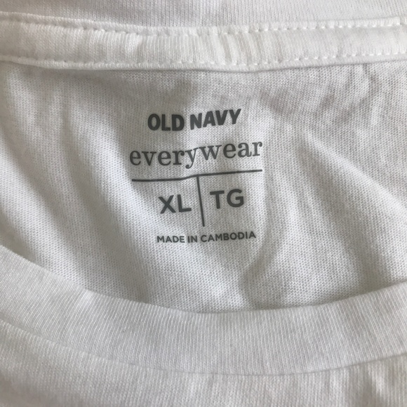 ⛔️Old Navy Graphic Print Everywhere Tee - Picture 6 of 7